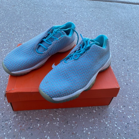 Nike sneakers - Picture 2 of 2